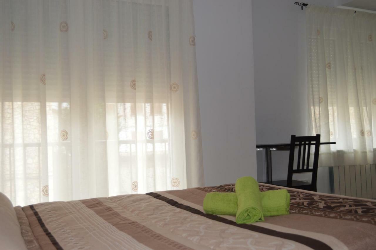 Hostal Rural Amador Puente de Vadillos Ngoại thất bức ảnh